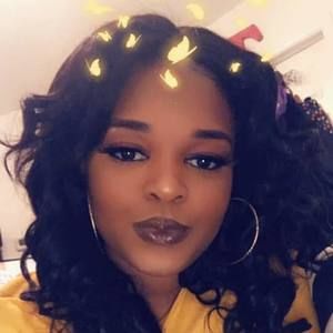 Meet your Posher, Cortney